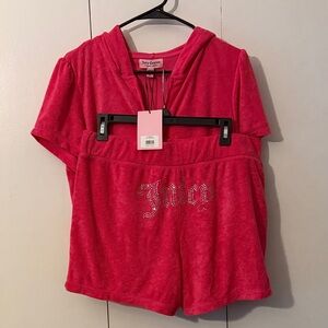 NWT Juicy Couture women’s Fuchsia Hoodie and Shorts Set